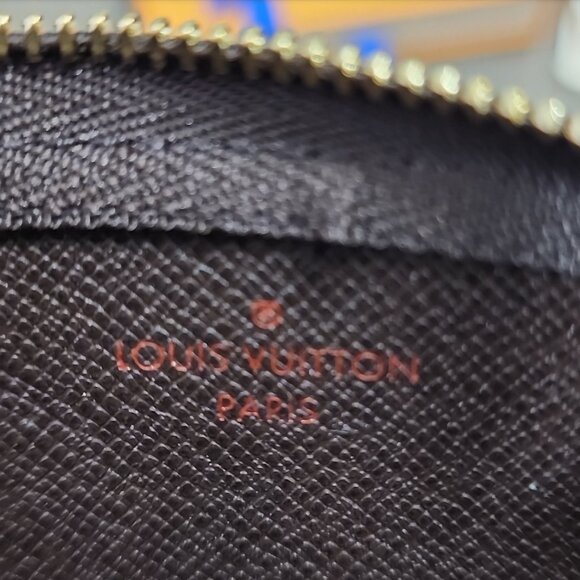 New! 100% Authentic!! Louis Vuitton Damier Ebene Key Pouch - Picture 6 of 12